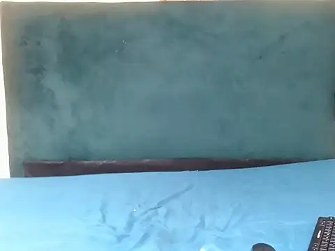 Freaky-Nicky18 online show from November 2025 12:20:01 PM