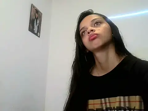 lucy babyy online show from October 2025 01:23:01 PM