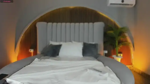 Isabellax21 online show from February 2026 04:22:01 AM