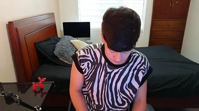 tightncuteass online show from November 2025 10:01:02 PM