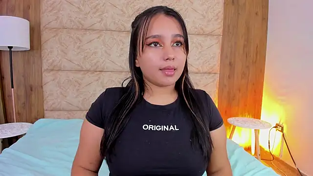 IvannaaVega online show from October 2025 04:22:02 AM