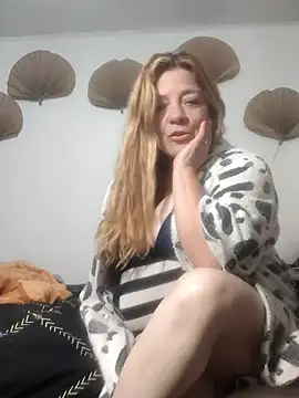 Snapshot of Casandra_Cruz chatting on September 2025 01:00:01 AM Casandra Cruz online show from September 2025 01:00:01 AM