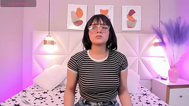 Snapshot of Adara__carter_ chatting on September 2025 03:29:01 AM Adara  carter  online show from September 2025 03:29:01 AM