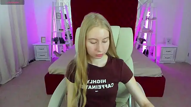 Alina Blonde online show from July 2026 05:37:01 AM