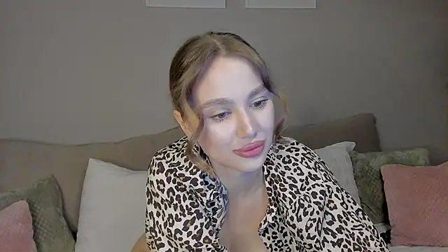 Stefa Evans online show from September 2025 04:29:02 PM