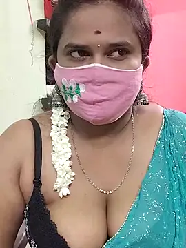 Snapshot of Diya_Rani chatting on October 2025 06:20:02 PM Diya Rani online show from October 2025 06:20:02 PM