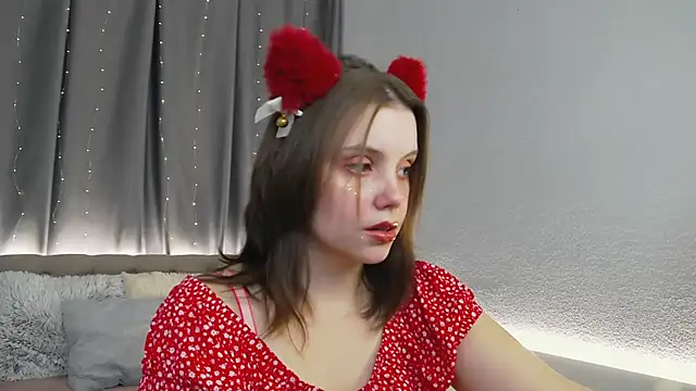 SoftLolli online show from September 2025 06:17:01 AM