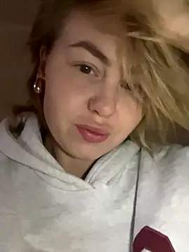 MartaLuna  online show from October 2025 12:16:01 PM