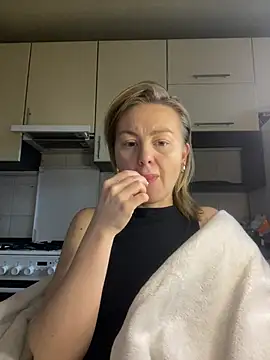 MartaLuna  online show from February 2026 02:22:02 PM