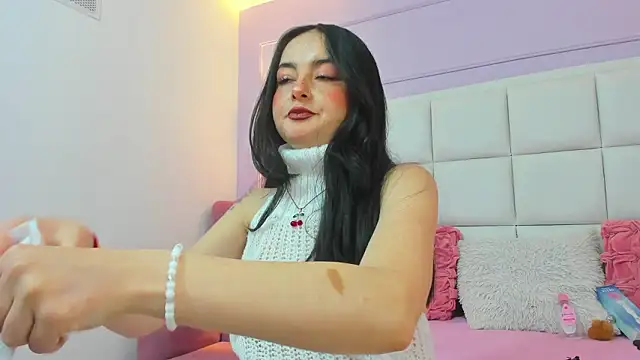 Ashleypetit online show from February 2026 12:56:02 PM