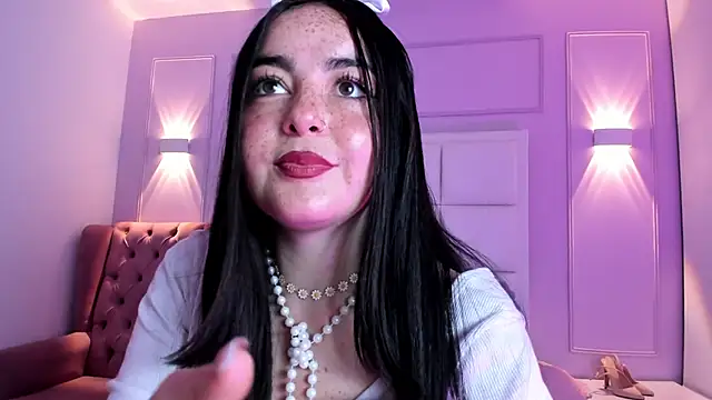 Snapshot of Ashleypetit chatting on June 2026 12:24:02 PM Ashleypetit online show from June 2026 12:24:02 PM
