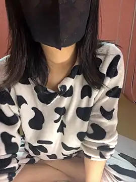 yunmeng000 online show from November 2025 01:12:02 PM