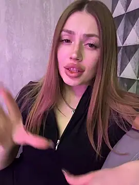 Elizabeth Tay online show from March 2026 06:46:02 PM