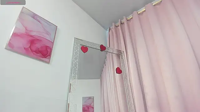 miajhonsonx online show from June 2026 02:06:02 PM