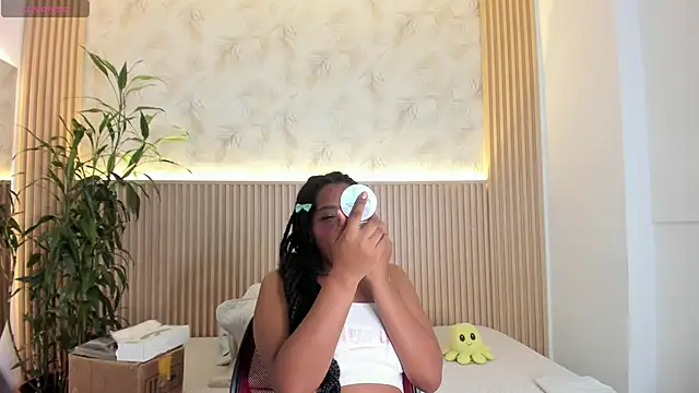 ValeryCortezm online show from November 2025 12:26:01 PM