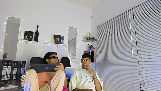 xxKamadevaxx online show from March 2026 01:06:02 PM