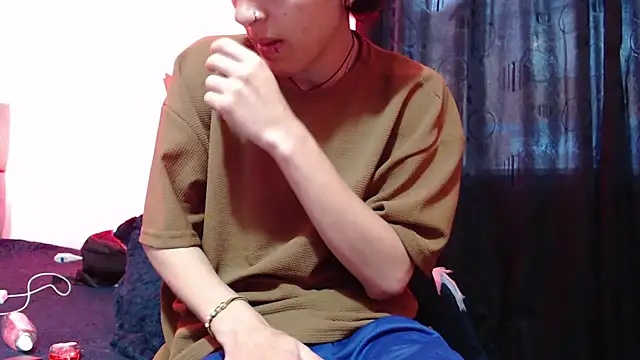 NaytonFreeman online show from November 2025 11:22:01 AM