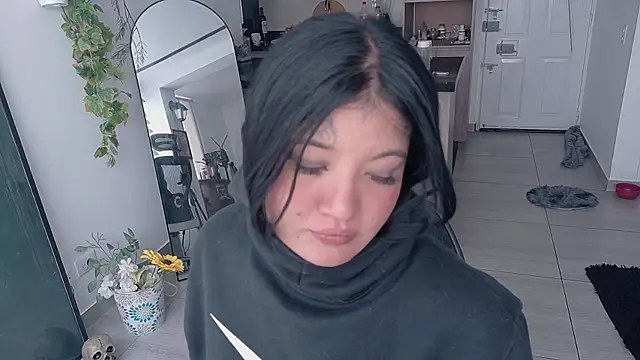 Unatatuada online show from November 2025 07:14:02 PM