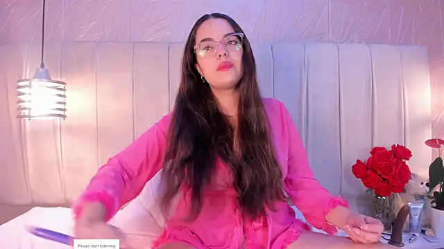 hannahst  online show from September 2025 09:31:02 PM