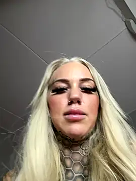 paulinaalatalo online show from September 2025 08:32:01 PM