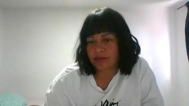 adri89-g online show from February 2026 09:27:02 PM