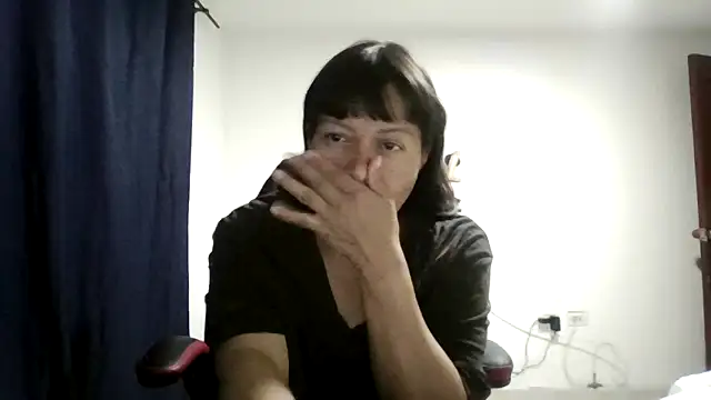 adri89-g online show from June 2026 04:06:01 AM