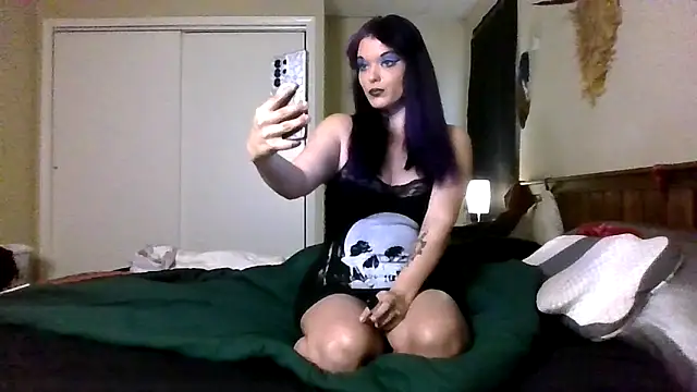 Snapshot of powhatanqueen chatting on October 2025 05:10:01 PM powhatanqueen online show from October 2025 05:10:01 PM