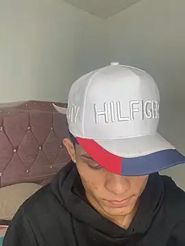 EL VENEZOLANO 22CM online show from May 2026 04:41:01 AM