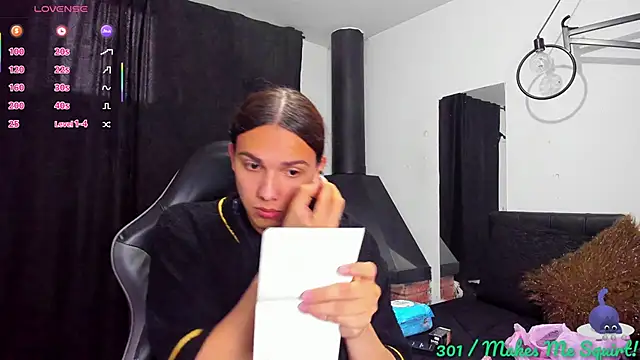 Almaazz online show from December 2025 07:32:01 PM