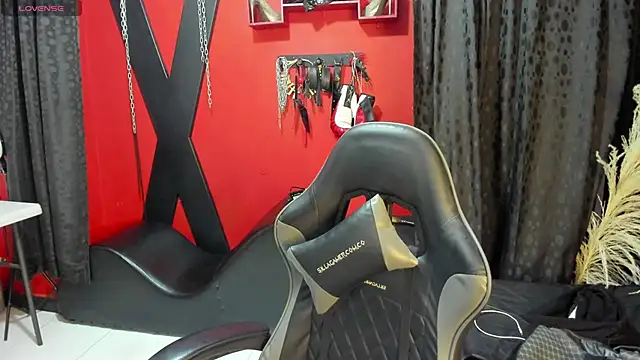 Snapshot of Almaazz chatting on May 2026 09:22:01 PM Almaazz online show from May 2026 09:22:01 PM