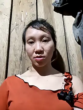 Snapshot of bonnie-00 chatting on October 2025 12:11:01 PM bonnie-00 online show from October 2025 12:11:01 PM