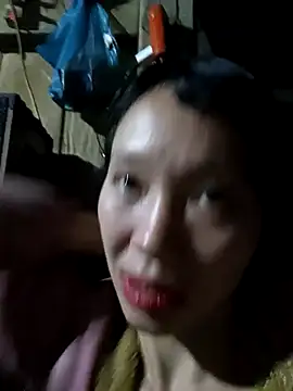 Snapshot of bonnie-00 chatting on November 2025 12:40:02 PM bonnie-00 online show from November 2025 12:40:02 PM