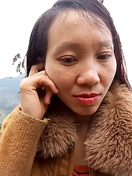 Snapshot of bonnie-00 chatting on November 2025 01:48:02 AM bonnie-00 online show from November 2025 01:48:02 AM