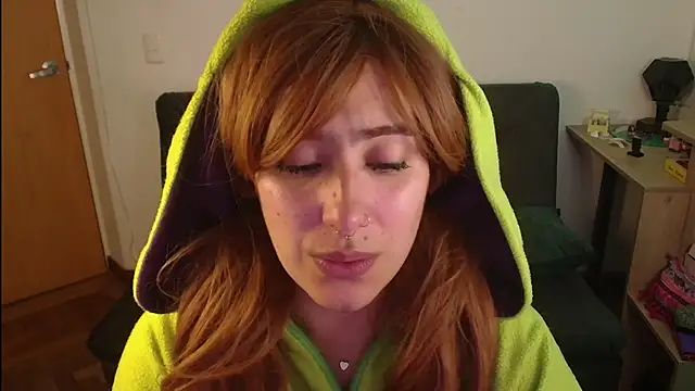 Miacatsito3 online show from October 2025 04:31:01 AM