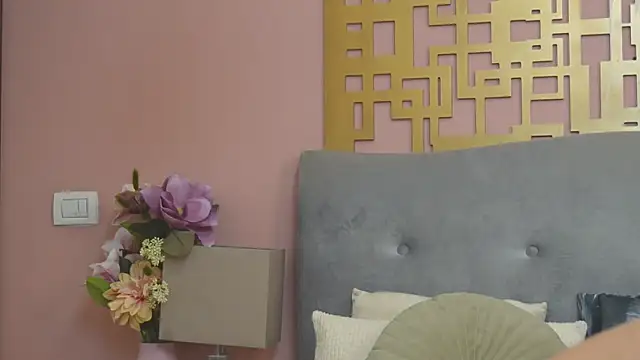 MyaMuse online show from December 2025 08:23:01 AM