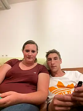 Snapshot of CurvySabrina chatting on September 2025 12:01:02 AM CurvySabrina online show from September 2025 12:01:02 AM