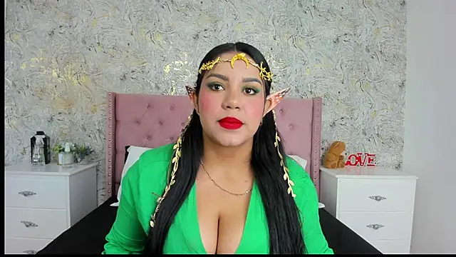 Snapshot of SienaWild chatting on November 2025 04:54:02 AM SienaWild online show from November 2025 04:54:02 AM