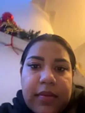 Snapshot of SienaWild chatting on November 2025 03:19:02 AM SienaWild online show from November 2025 03:19:02 AM