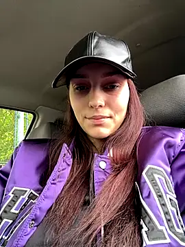 Snapshot of EllaBlowy chatting on October 2025 08:03:01 AM EllaBlowy online show from October 2025 08:03:01 AM