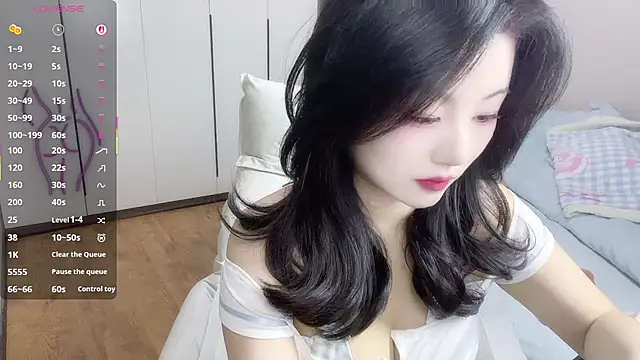 janequeen online show from December 2025 01:39:01 PM