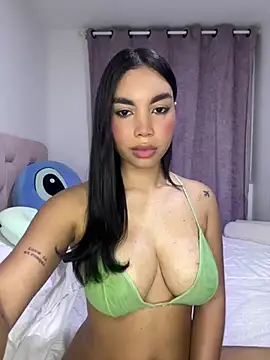 karolaalcendra online show from February 2026 03:33:01 AM