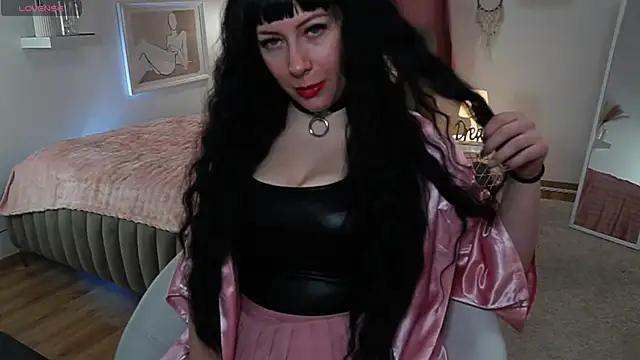 sandraa cole online show from November 2025 07:36:02 PM