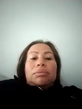 LaraCaliente online show from January 2026 08:23:02 PM