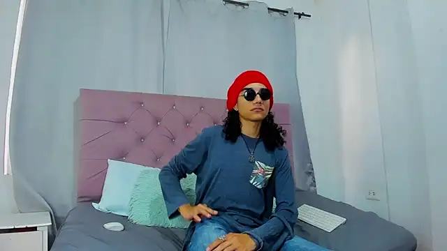 EthanBlackwoodd online show from January 2026 08:07:01 PM