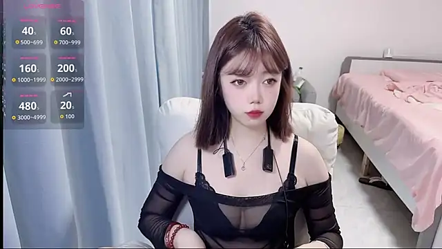 Lucky Cici online show from October 2025 01:14:02 AM