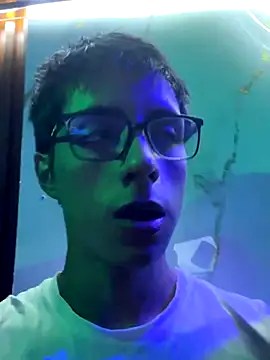 EstivenSallas online show from November 2025 03:12:02 AM