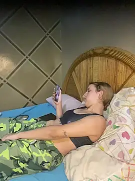 Snapshot of coupleyys chatting on July 2026 08:03:02 PM coupleyys online show from July 2026 08:03:02 PM