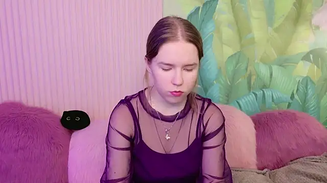 Alida Brice online show from November 2025 05:50:01 AM