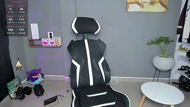 JordanRossie online show from April 2026 10:41:02 PM