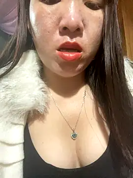 Luna-ass online show from December 2025 01:00:01 AM